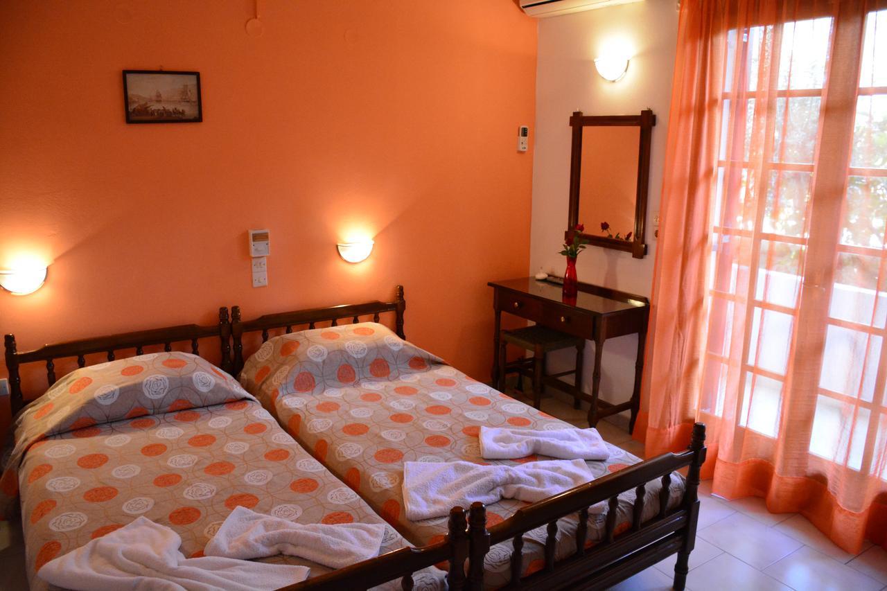 Voula Apartments Agia Marina  Dış mekan fotoğraf