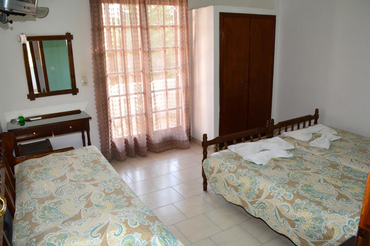 Voula Apartments Agia Marina  Dış mekan fotoğraf