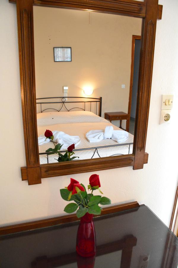 Voula Apartments Agia Marina  Dış mekan fotoğraf